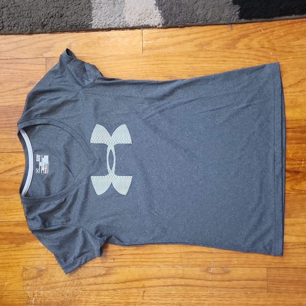 Women's Under Armour heatgear exercise tee